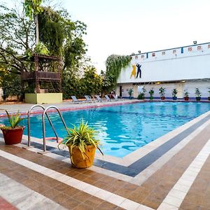 Arristo Resorts And Club